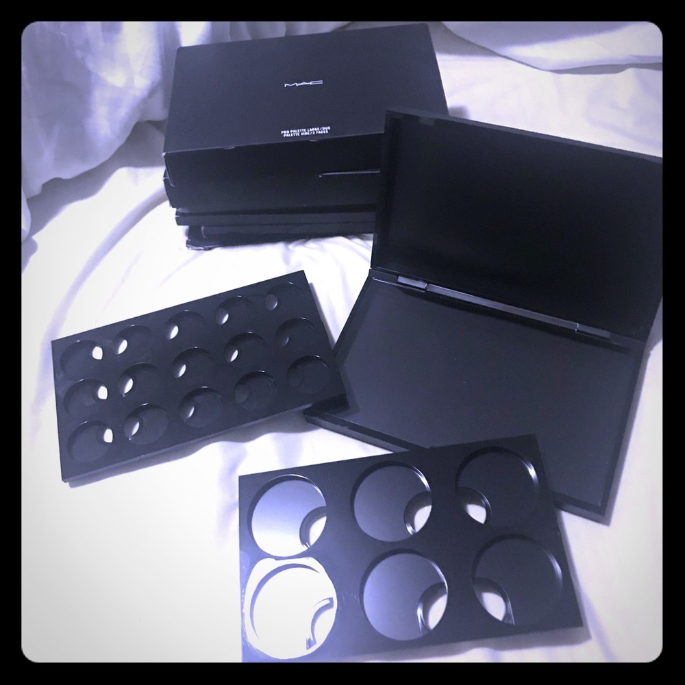New! MAC PRO PALETTE INSERTS - EYESHADOW / BLUSH